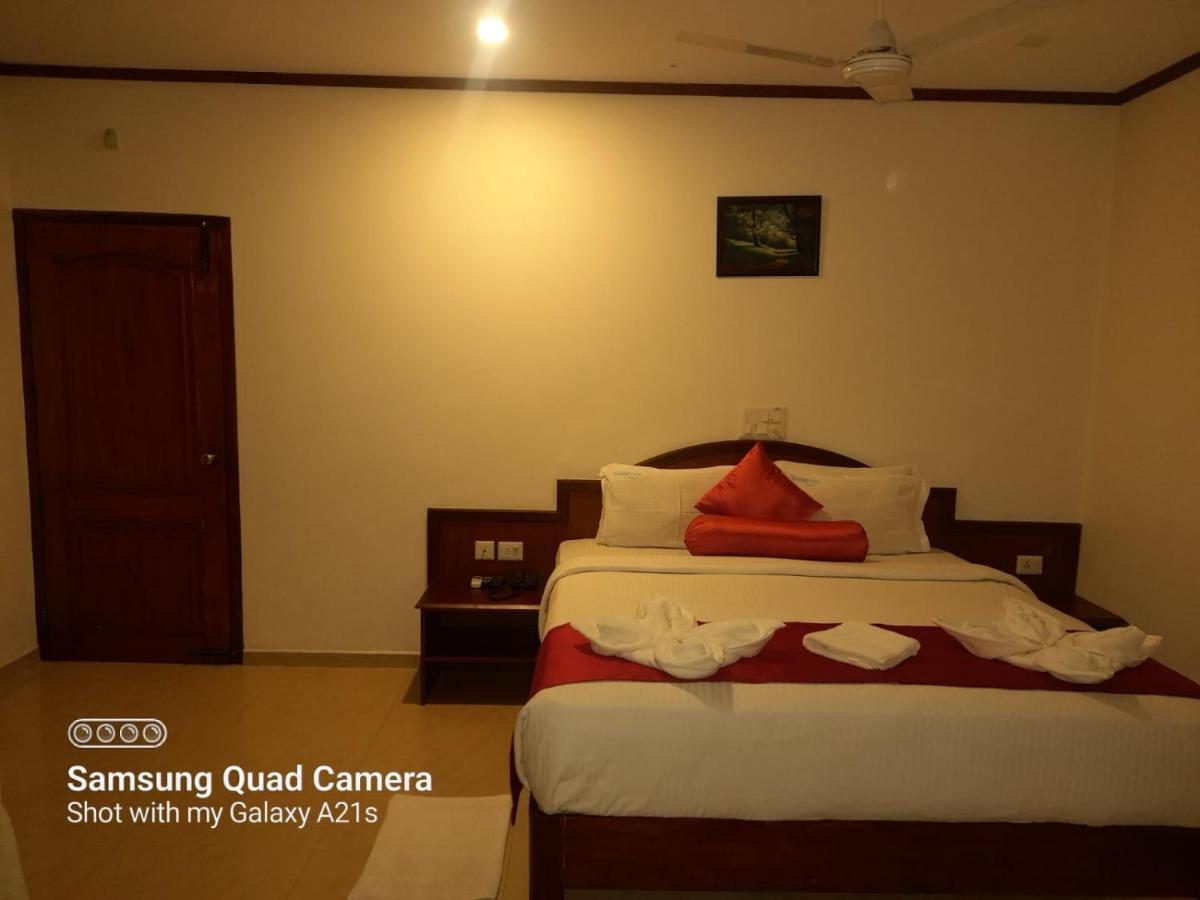 Hotel Sayoojyam Residency Palakkad Exterior foto